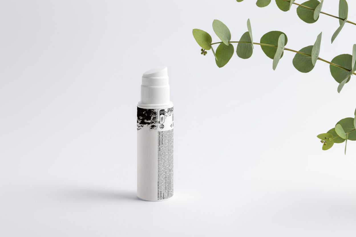 Aufhellendes Peeling für Gesicht und Körper mit Kojisäure